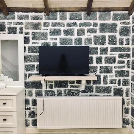 Stone Villas Voskopojë