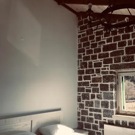 Stone Villas Voskopojë